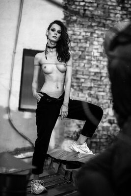 Bild markiert mit: Skinny, Black and White, Brunette, Igor Kuprianow, Irina Telicheva - Ирина Теличева, Russian, Art, Boobs, Cute, Tummy