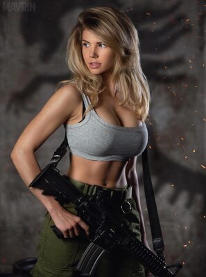 Bild markiert mit: Skinny, Blonde, Busty, Mavrin, Nata Lee, Boobs, Cute, Eyes, Gun, Piercing, Russian