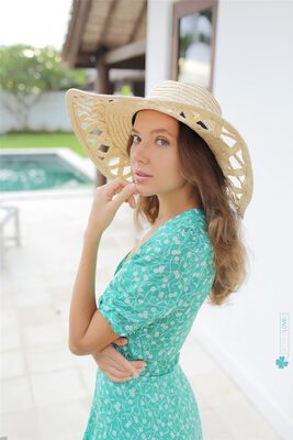 Bild markiert mit: Skinny, Blonde, Classy, Katya Clover - Mango A, katya-clover.com, Cute, Eyes, Hat, Russian, Safe for work