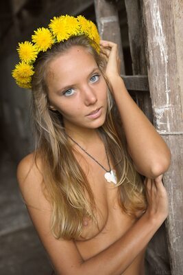Bild markiert mit: Skinny, Blonde, Eyes, Katya Clover - Mango A, MET Art, Memorigo, Russian, Cute, Small Tits