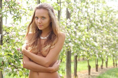 Bild markiert mit: Skinny, Blonde, Katya Clover - Mango A, L'innesto, MET Art, Cute, Nature, Russian, Sexy Wallpaper, Small Tits