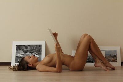 Bild markiert mit: Skinny, Blonde, Katya Clover - Mango A, MET Art, Presenting Mango, Cute, Legs, Russian, Sexy Wallpaper, Small Tits