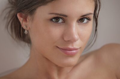 Bild markiert mit: Skinny, Brunette, Czech, Eyes, Little Caprice, Mouth, Nubiles, Sexy Wallpaper, Smiling, Cute