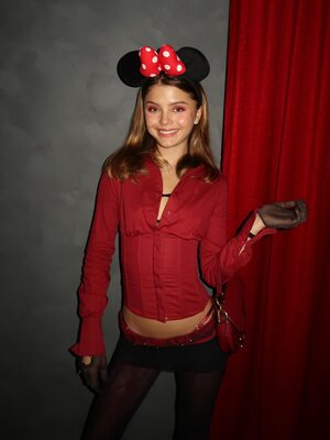 Picture tagged with: Skinny, Brunette, Darya Komarova, Mark Hunter - Cobrasnake, Ukrainian, Cute