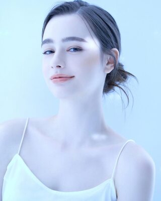 Bild markiert mit: Skinny, Brunette, Dasha Taran, Cute, Eyes, Mouth, Russian, Safe for work, Smiling