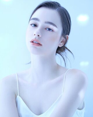 Bild markiert mit: Skinny, Brunette, Dasha Taran, Cute, Eyes, Mouth, Russian, Safe for work