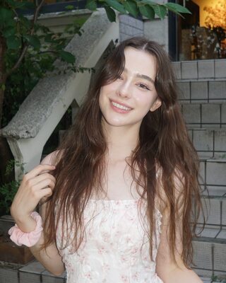 Bild markiert mit: Skinny, Brunette, Dasha Taran, Cute, Eyes, Russian, Safe for work, Smiling