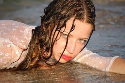 Bild markiert mit: Skinny, Brunette, Destination, MET Art, Mika A, Beach, Eyes, Face, Safe for work, Sexy Wallpaper, Ukrainian