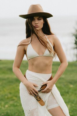 Bild markiert mit: Skinny, Brunette, Eyes, Hat, Russian, Veronika Safronenko - Vero Hanberg - verohanberg, Cute