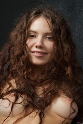 Bild markiert mit: Skinny, Brunette, Fekete Fal, Norma Joel - Renata L - Nastya N, Rylsky Art, Boobs, Cute, Eyes, Smiling, Ukrainian