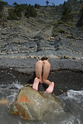 Bild markiert mit: Skinny, Brunette, Foxy Di - Nensi B - Medina U, MET Art, Mikhail Paramonov - Paromov, Nature, Nyuso, Russian