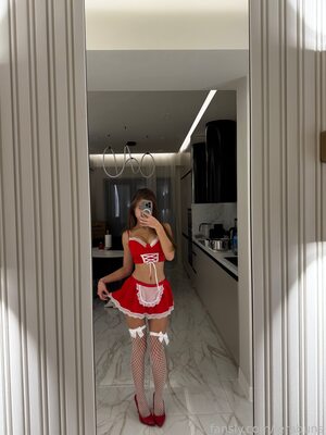 Bild markiert mit: Skinny, Brunette, Lera Buns - Valeriia Makusheva - Valeria Titova, Cute, Eyes, Legs, Lingerie, Mirror, Russian, Selfie, Tummy