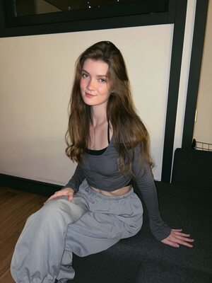 Bild markiert mit: Skinny, Brunette, Mirari X - Mirari Hub, Cute, Eyes, Russian