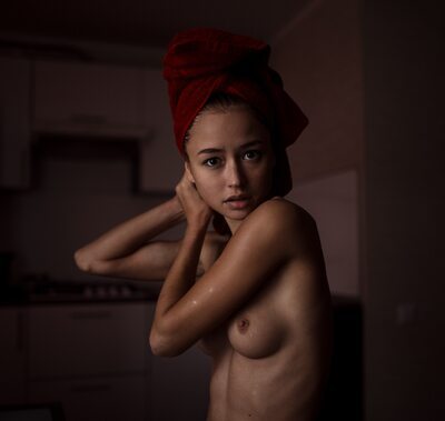 Bild markiert mit: Skinny, Brunette, Roman Filippov, Art, Cute, Eyes, Shy, Small Tits