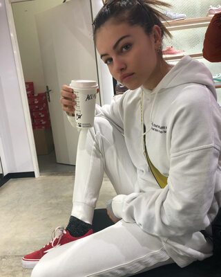 Bild markiert mit: Skinny, Brunette, Eyes, French, Thylane Blondeau, Celebrity - Star, Cute, Safe for work